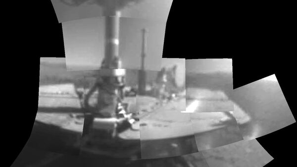 Ровер Opportunity сделал первую в жизни фотографию самого себя, отпраздновав таким образом 5000 день работы на поверхности Марса