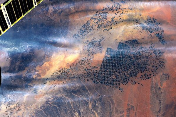 Фотография Саудовской Аравии сделанная космонавтом Роскосмоса Антоном Шкаплеровым с борта МКС