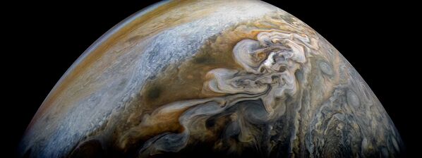 Снимок облаков на Юпитере с зондом Juno