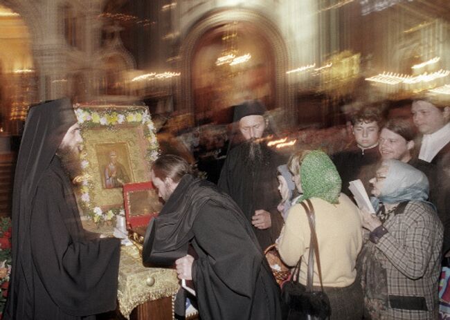 Поклонение мощам святого апостола Андрея Первозванного в Храме Христа Спасителя.