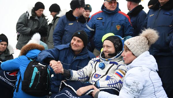 Космонавт Роскосмоса Александр Мисуркин после посадки спускаемого аппарата транспортного пилотируемого корабля Союз МС-06 в Казахстане.28 февраля 2018