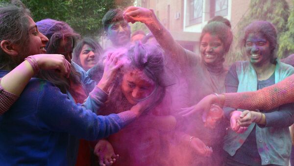 Фестиваль красок Холи в Амритсаре