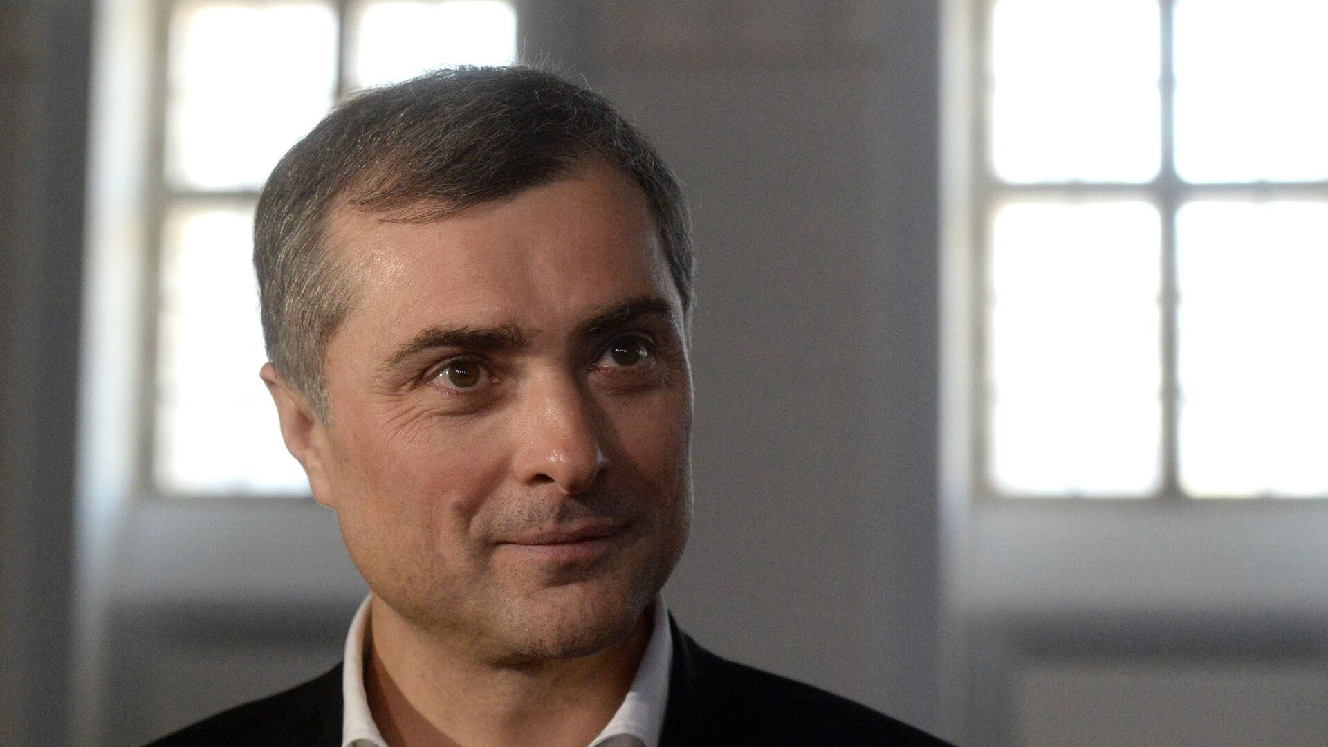 В Совфеде прокомментировали прогноз Суркова об исчезновении парламента