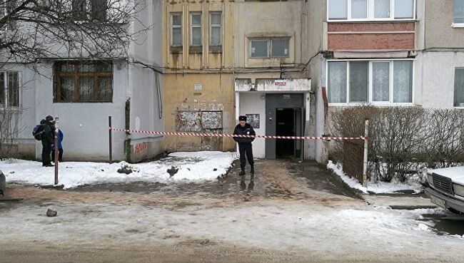 Дом в Симферополе, в котором из-за поломки лифта погибли женщина и маленький ребенок. 2 марта 2018