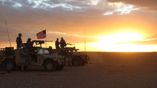 Американские военнослужащие в районе населенного пункта Эт-Танф, Сирия. Архив