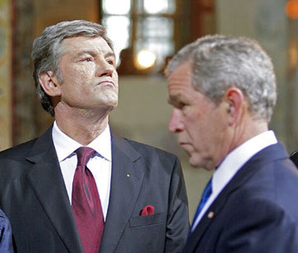 Президенты Украины и США Виктор Ющенко и Джордж Буш