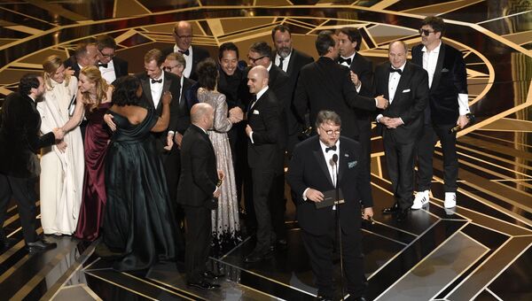 Гильермо дель Торо получил Оскар за лучший фильм. 05.03.18