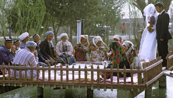 Узбекская свадьба. архивное фото