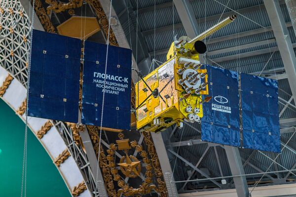 Полноразмерный макет космического аппарата «Глонасс-К» российской глобальной навигационной системы ГЛОНАСС