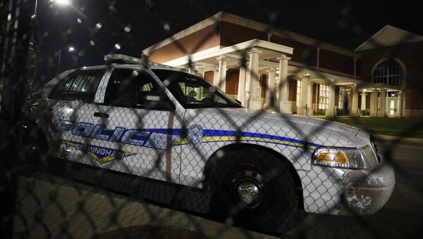 Полицейская машина рядом со школой Хаффмана в Бирмингеме в штате Алабама. 7 марта 2018