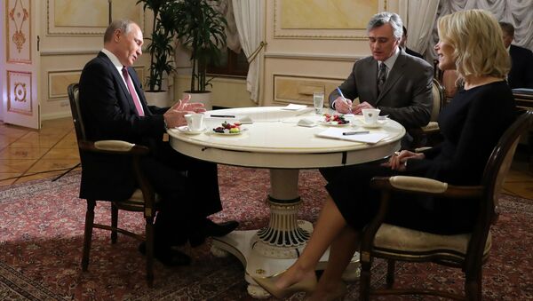 Президент РФ Владимир Путин дает интервью журналисту американского телеканала NBC Мегин Келли в Кремле