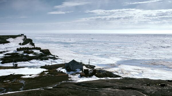 Бывшая полярная станция Остров Уединение в Карском море. Архивное фото