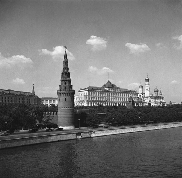 Вид на Московский Кремль с Каменного моста