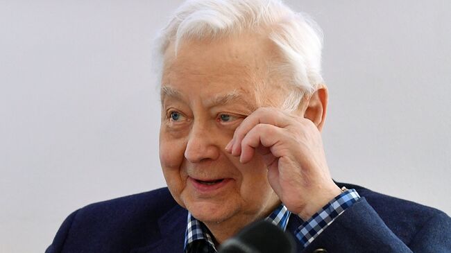 Основатель и художественный руководитель театра Олег Табаков