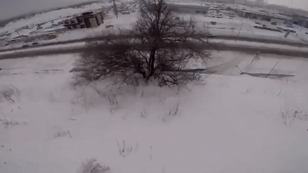 В Белгороде сноубордист едва не сорвался с обрыва