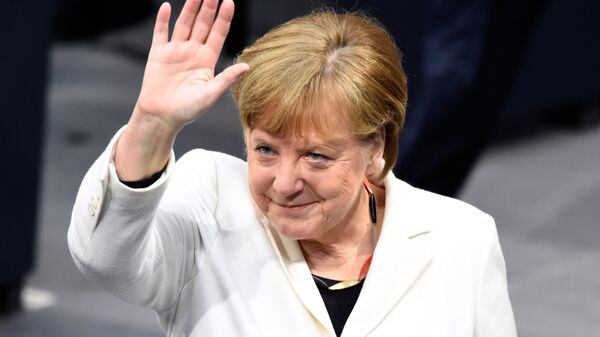 Канцлер Германии Ангела Меркель перед голосованием в Бундестаге