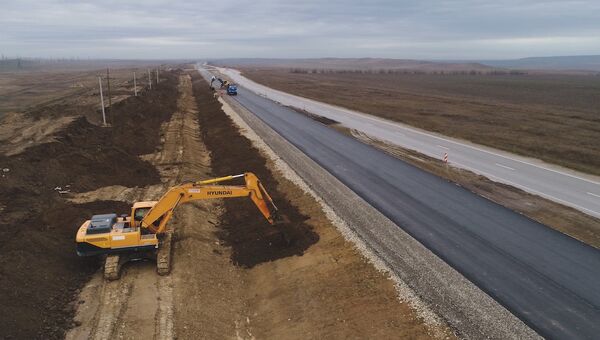 Строительные работы на автоподходе к Крымскому мосту