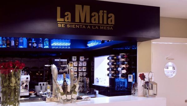 Ресторан La Mafia в Мадриде, Испания. Архивное фото