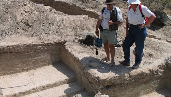 Археологи из университета Джорджа Вашингтона и Смитсонианского института проводят раскопки в Кении