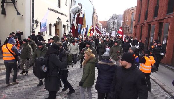 Бывшие легионеры Ваффен СС прошли по улицам Риги