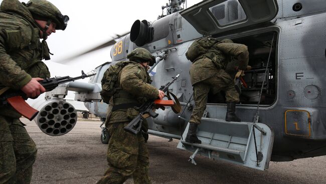 Военнослужащие во время тактико-специальных учений подразделения противовоздушной обороны воздушно-десантной дивизии в Краснодарском крае. Архивное фото