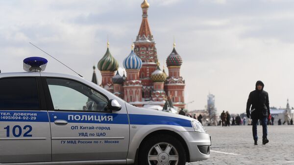 Автомобиль полиции на Красной площади в Москве