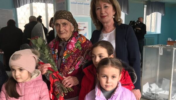 Долгожительница из Северной Осетии отметила 98 лет на избирательном участке. 18 марта 2018