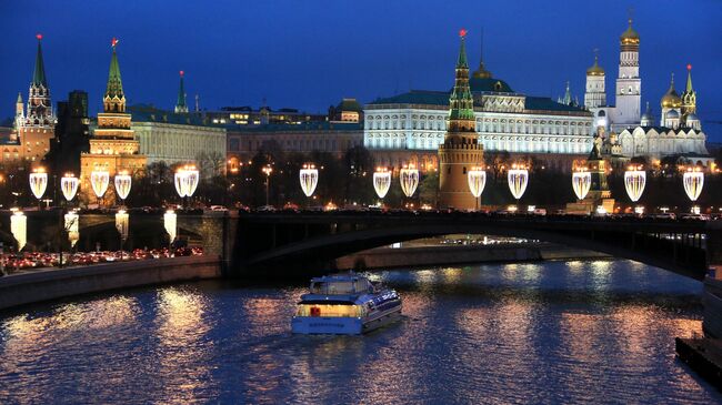 Большой Каменный мост в Москве