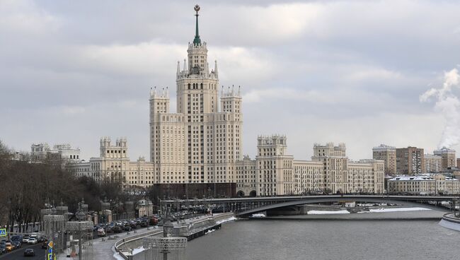 Высотное здание на Котельнической набережной в Москве