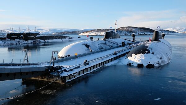 Подводные лодки проекта 971 Щука-Б Северного флота Российской Федерации у причала в городе Гаджиево. Архивное фото