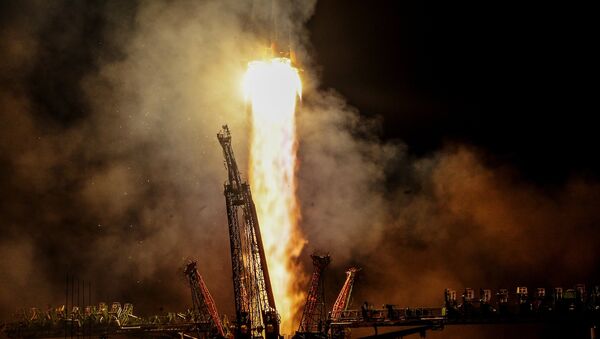 Пуск ракеты-носителя Союз-ФГ с кораблем Союз МС-08 на космодроме Байконур
