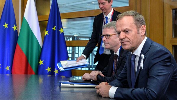 Председатель Европейского совета Дональд Туск во время встречи с премьер-министром Болгарии Бойко Борисовым в рамках саммита ЕС в Брюсселе. 22 марта 2018
