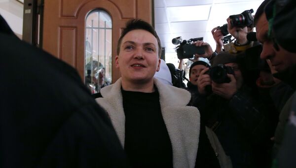 Задержанная Надежда Савченко пришла в управление СБУ по Киеву и области. 22 марта 2018