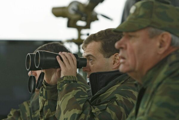 Президент России инспектирует войска
