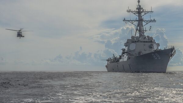 Эсминец Mustin ВМС США в Южно-китайском море. Архивное фото