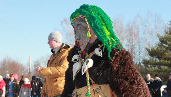 Участник празднования языческой Масленицы (Комоедицы) в деревне Турейка Наро-Фоминского района Московской области