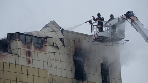Пожар в торговом центре «Зимняя вишня» в Кемерово. Архивное фото