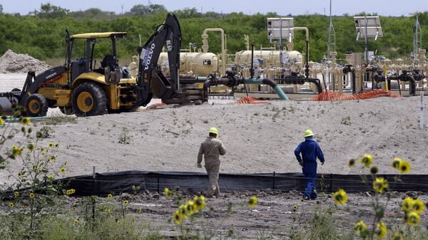 Добыча сланцевого газа на месторождении Eagle Ford, штат Техас