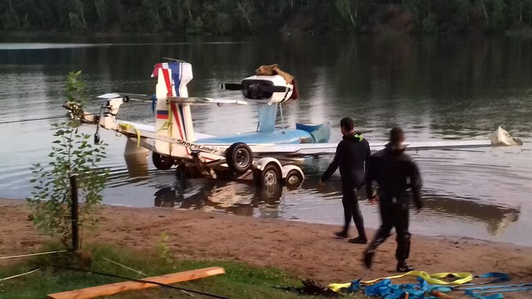 Бригада водолазов компании Водолаз.Москва за работой Бригада водолазов компании Водолаз.Москва за работой