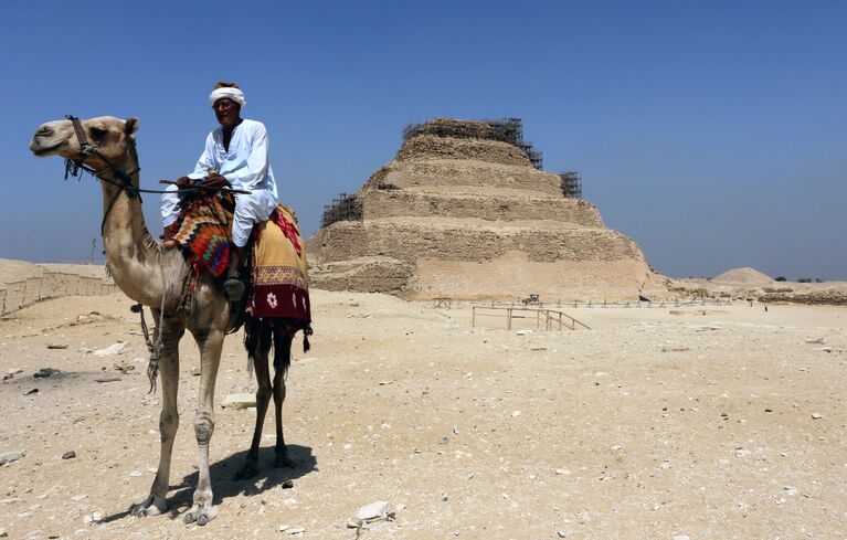 Ступенчатая пирамида Джосера в Саккаре