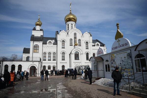 Храм Святой Троицы в Кемерово, в котором прошла панихида в память о жертвах пожара в торгово-развлекательном центре «Зимняя вишня»