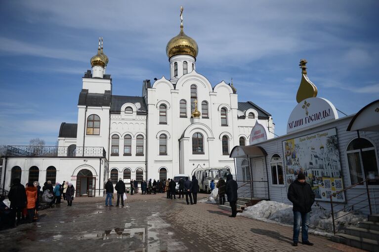 Храм Святой Троицы в Кемерово, в котором прошла панихида в память о жертвах пожара в торгово-развлекательном центре «Зимняя вишня»