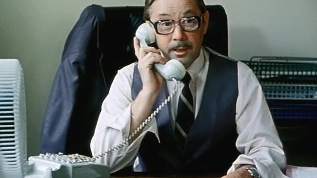 Олег Анофриев в фильме Тайна виллы Грета(1983) Олег Анофриев в фильме Тайна виллы Грета(1983)