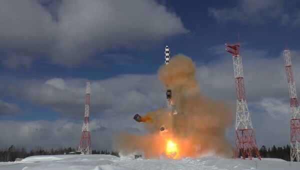 Кадры запуска межконтинентальной ракеты Сармат с космодрома Плесецк