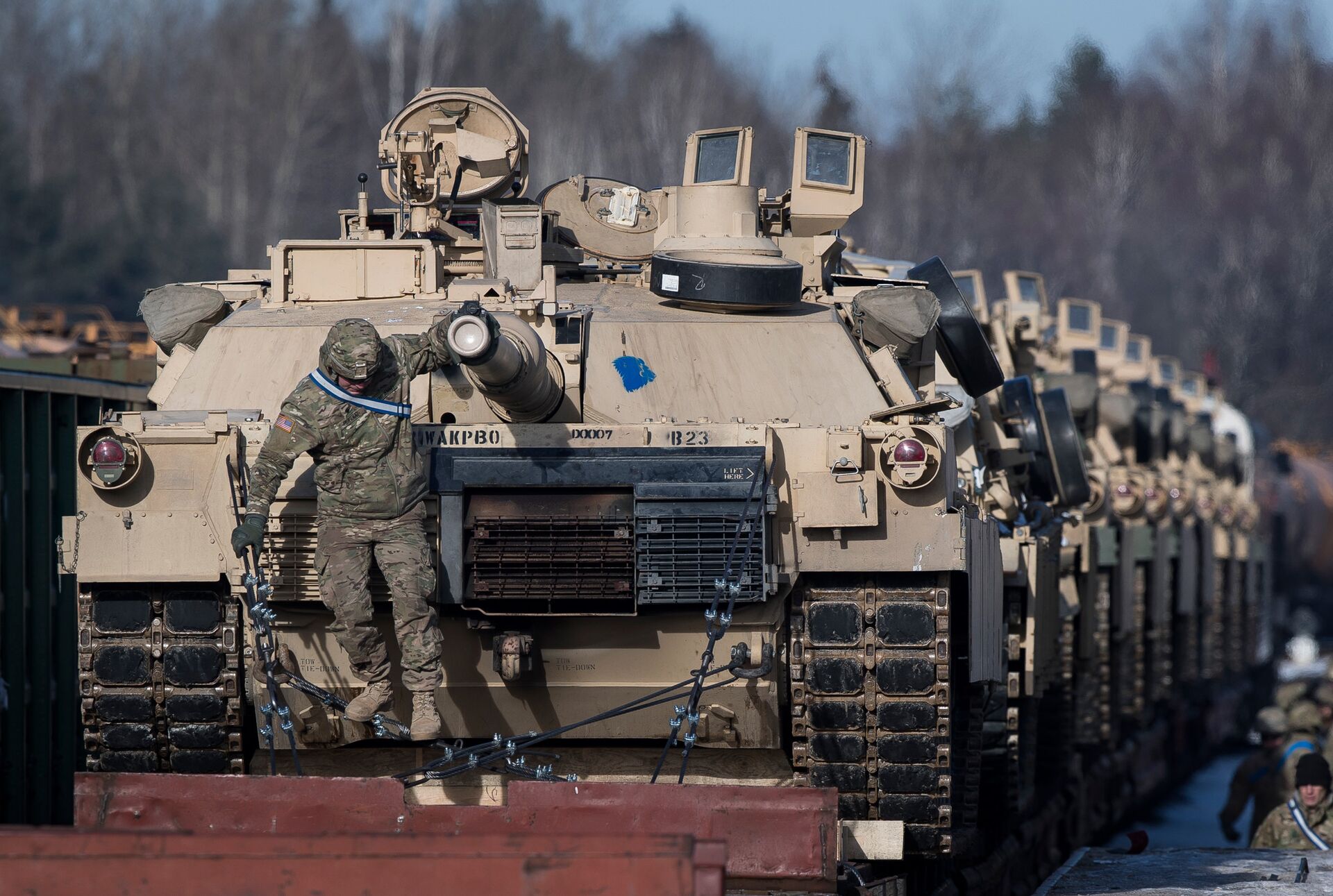 Американские танки Abrams на железнодорожной станции в Литве - РИА Новости, 1920, 05.10.2020