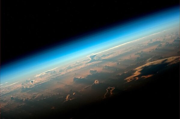 Вид на Землю с борта МКС снятый космонавтом Роскосмоса Олегом Артемьевым