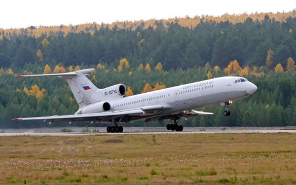 Самолет Ту-154м. Архив