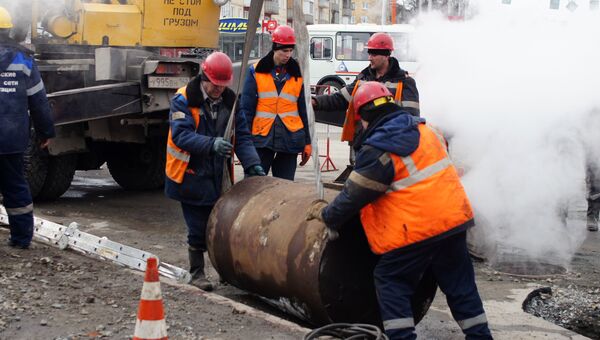 Устранение аварии на трубопроводе в Кемерово