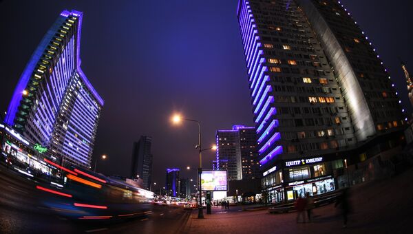 Здания на Новом Арбате в Москве, подсвеченные синим цветом в рамках международной акции Зажги синим (Light It Up Blue), которая приурочена к Всемирному дню распространения информации об аутизме