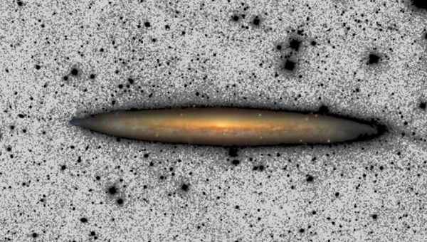 Галактика NGC 4565, которую астрономы использовали в качестве аналога Млечного Пути
